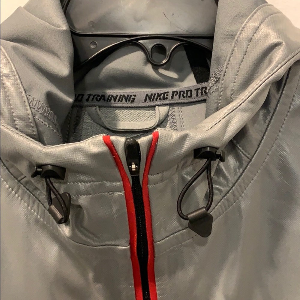Nike Jacket - Picture 2 of 6